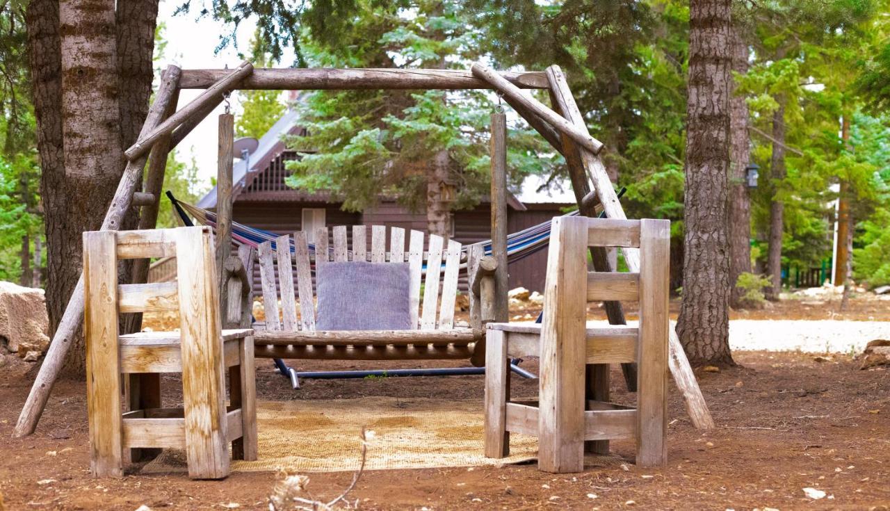 Charming Blue Farmhouse Cabin Duck Creek Village Exteriér fotografie